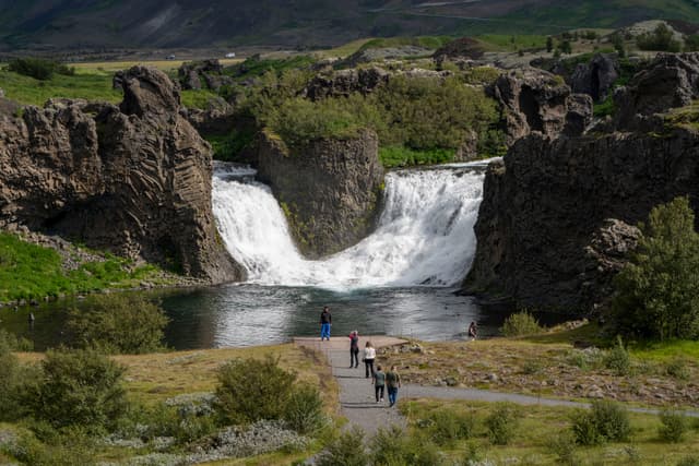 hjalparfoss