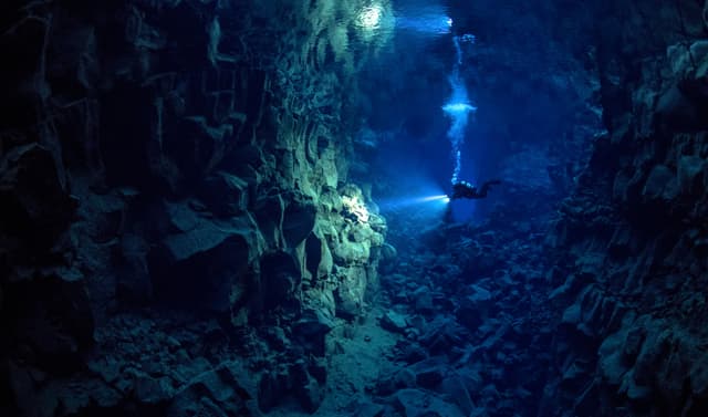 Cavern Diver