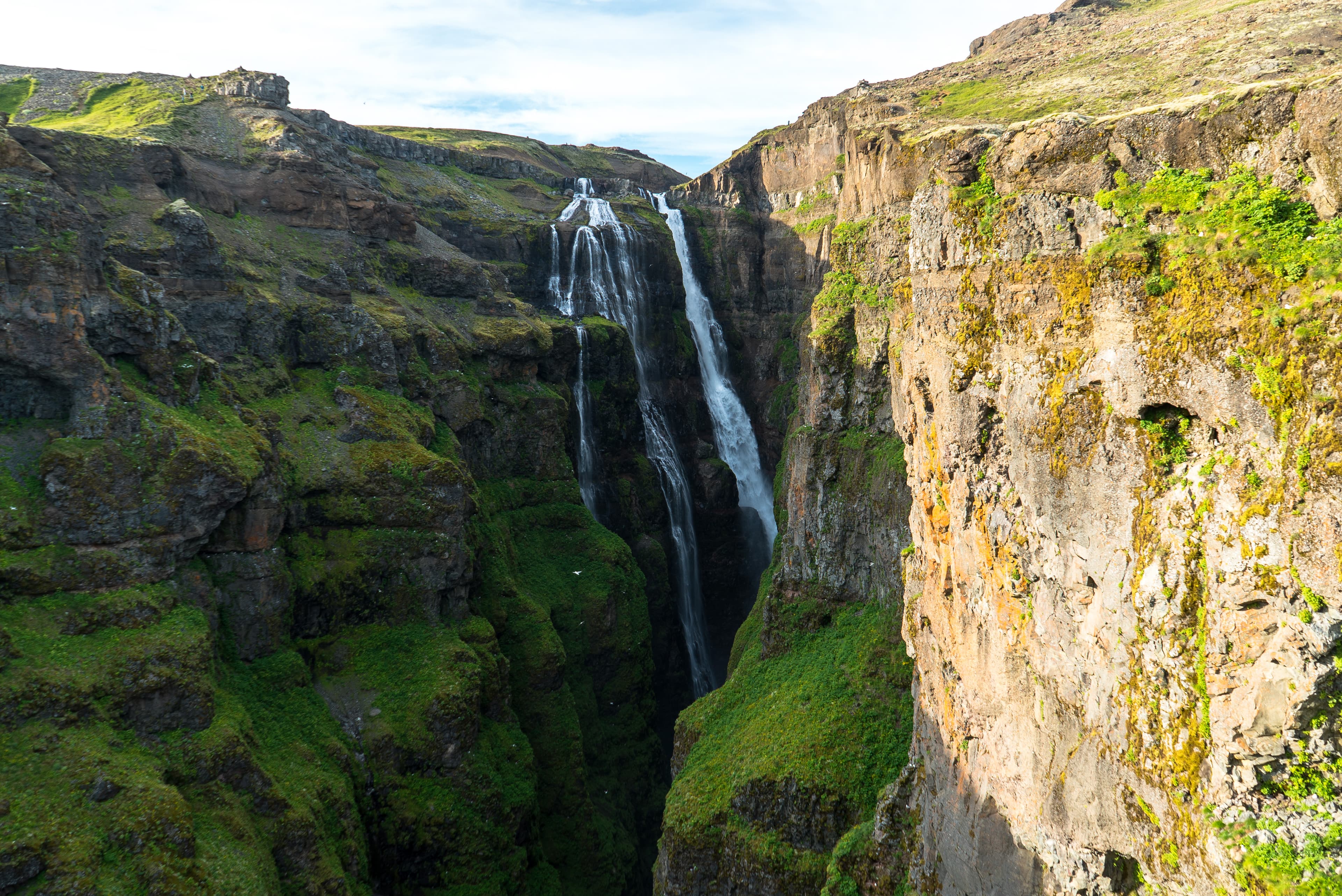 Glymur-Waterfall-Day-Tour-Iceland12