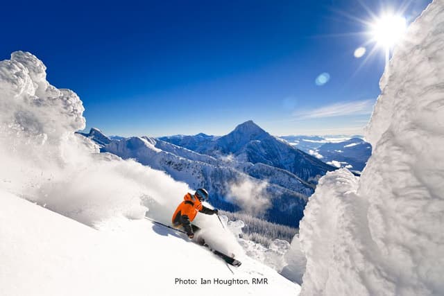 Ski Tour in British Columbia 05