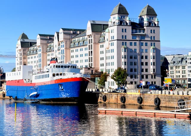 Oslo from river view