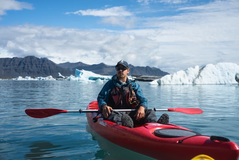 jokulsarlon-kayaking-july