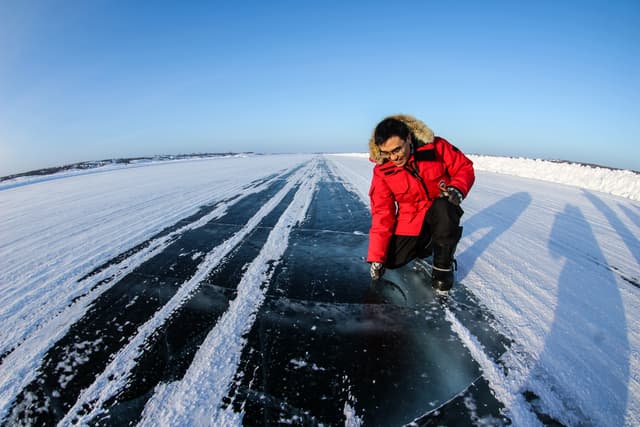 Yellowknife Ice Road Adventure 5