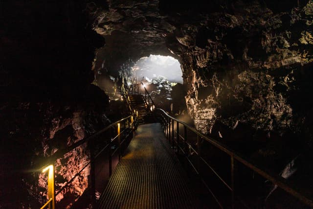 Raufarholshellir-LavaTunnel