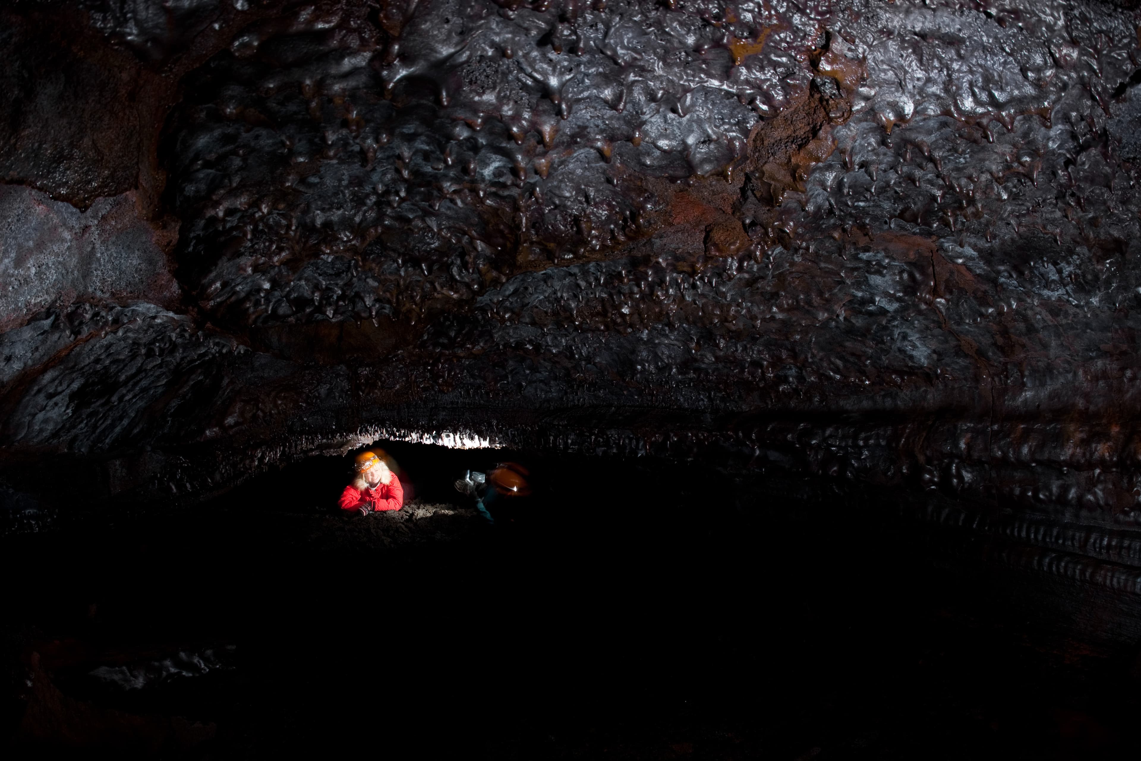 caving-tour-iceland-golden-circle-4