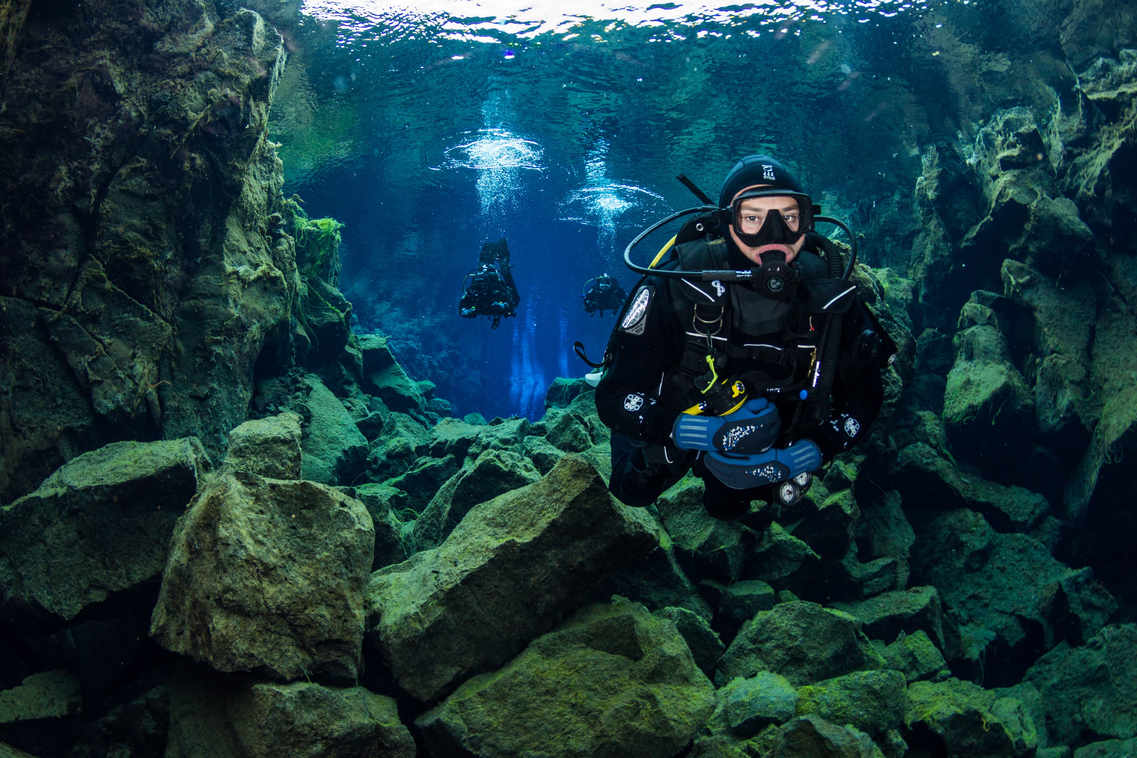 Diving-Silfra-Thingvellir-Iceland (18)