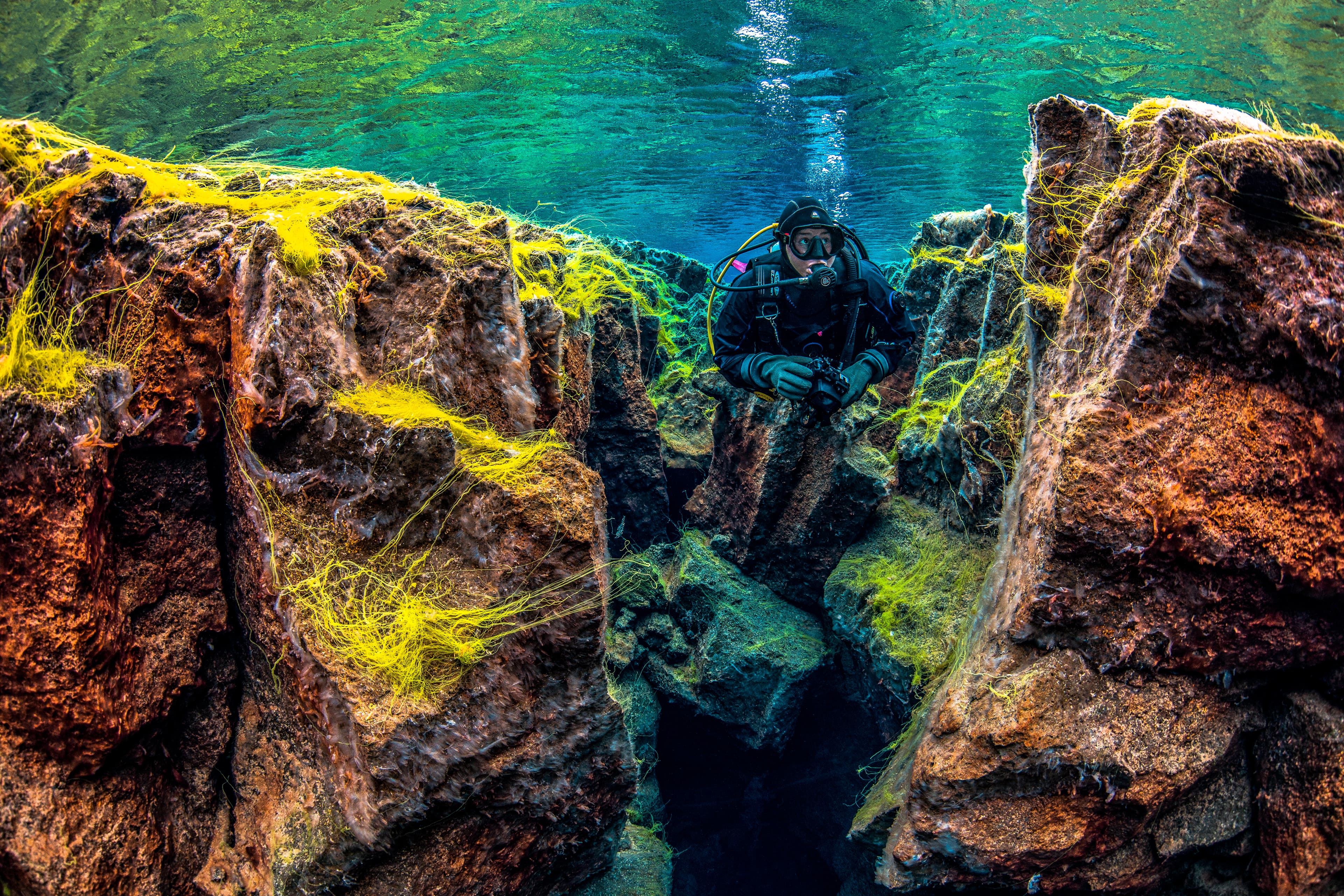 diving-silfra-iceland (1)
