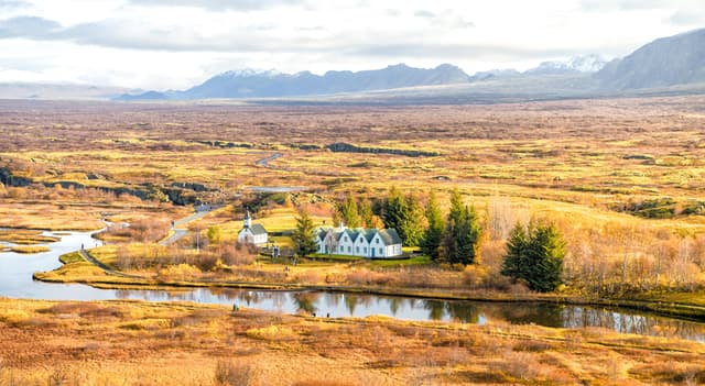 plain-thingvellir-national-park