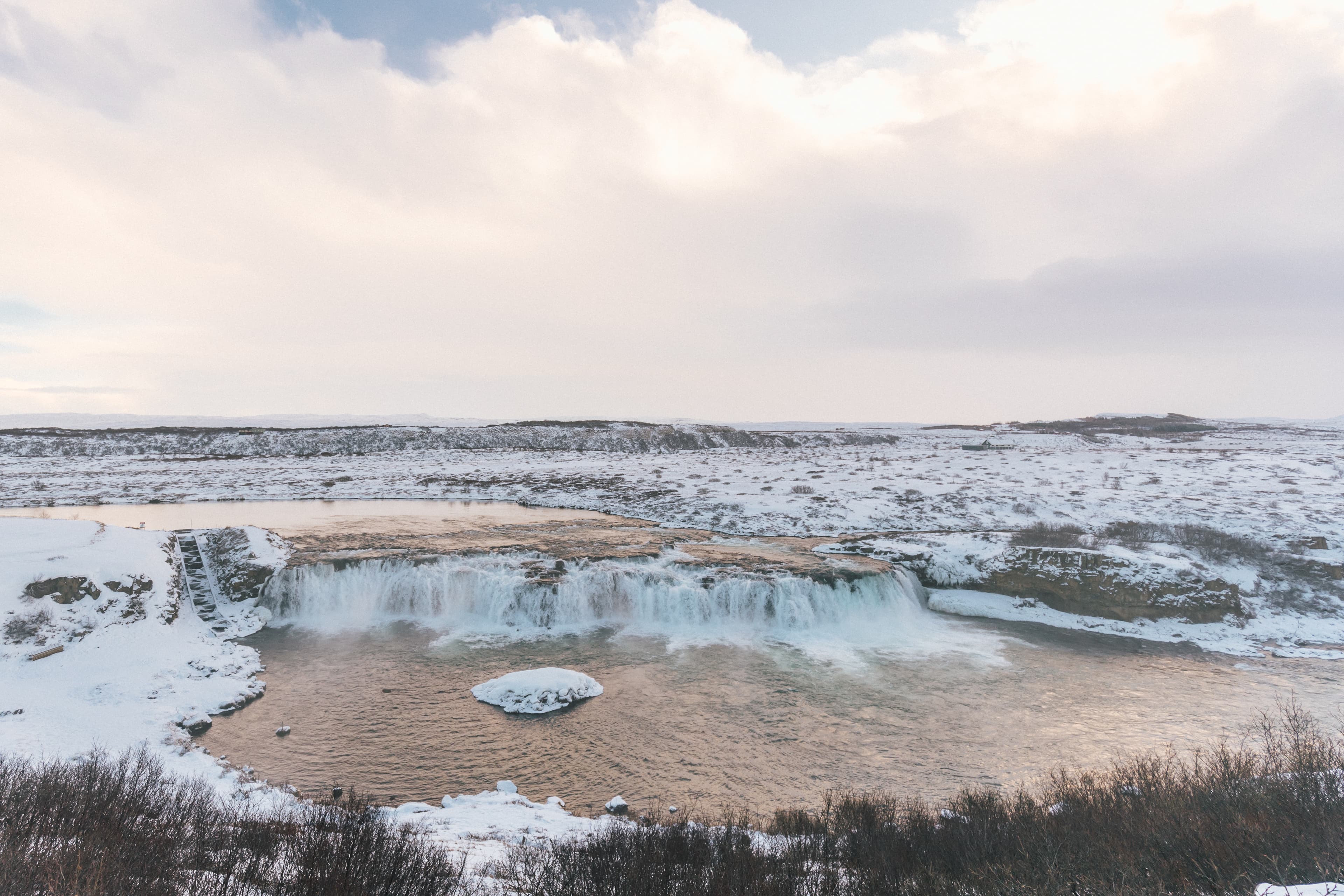 faxi-waterfall-golden-circle-22