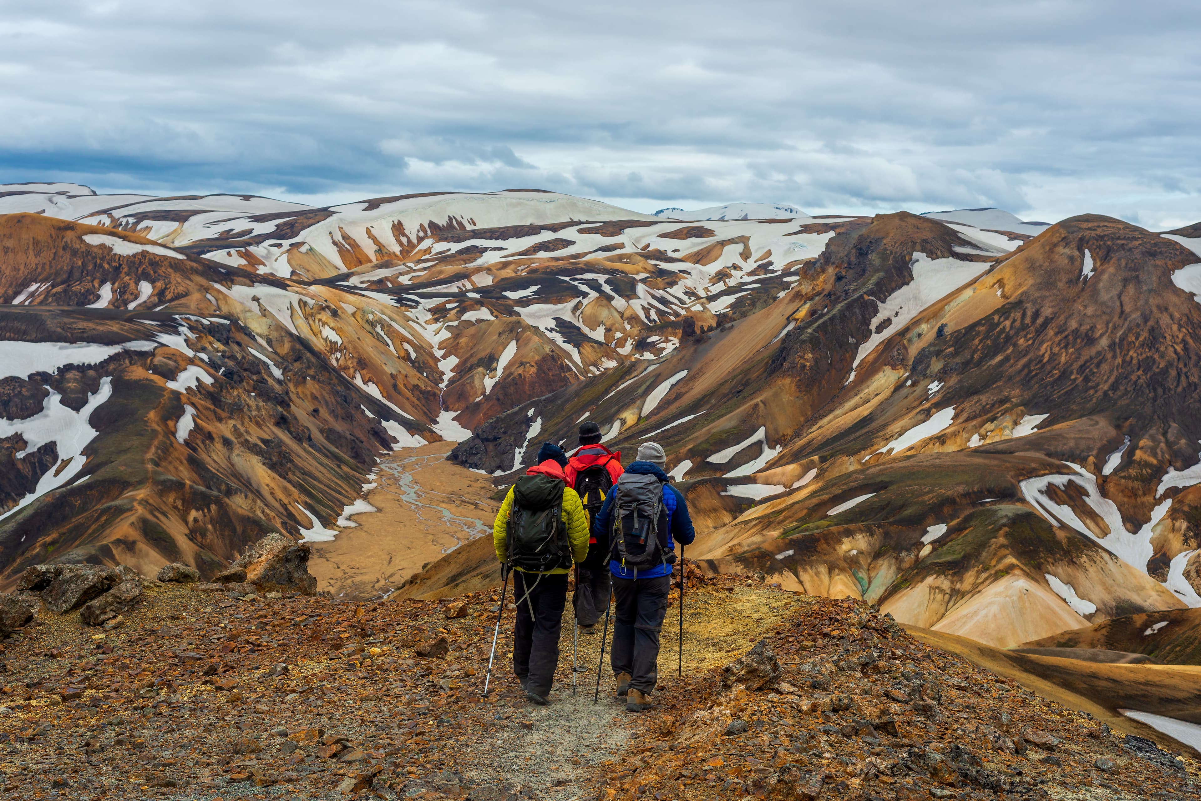 hikers-landmannalaugar