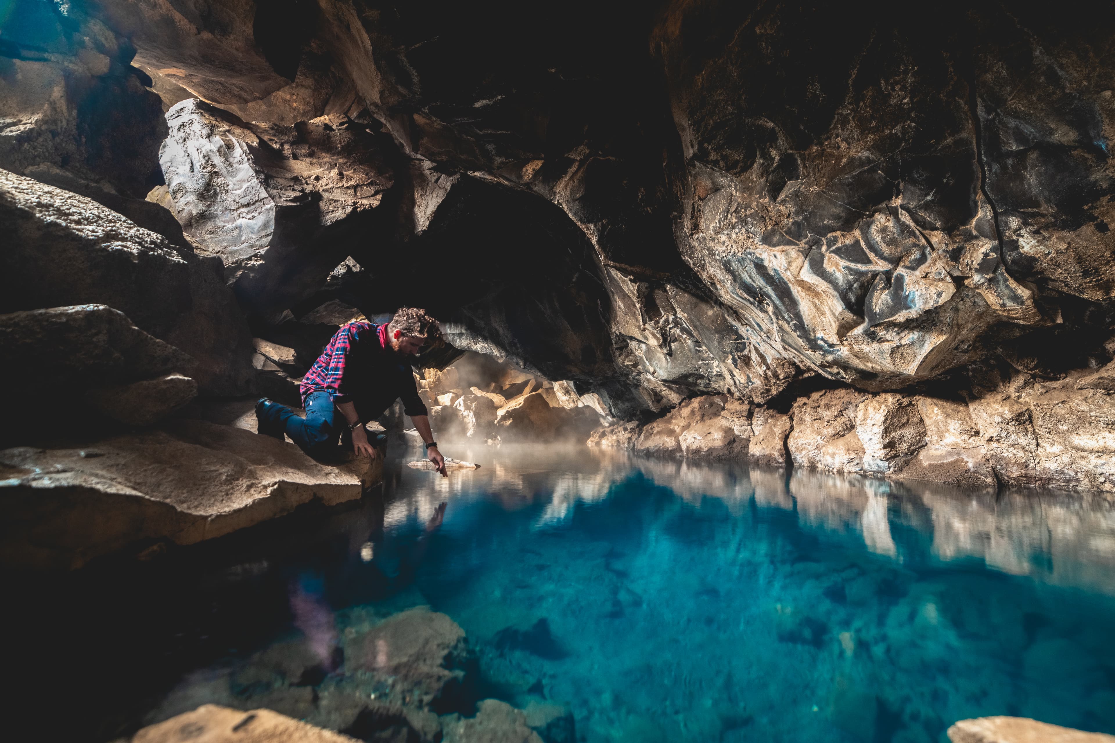 Grotagja-cave-5