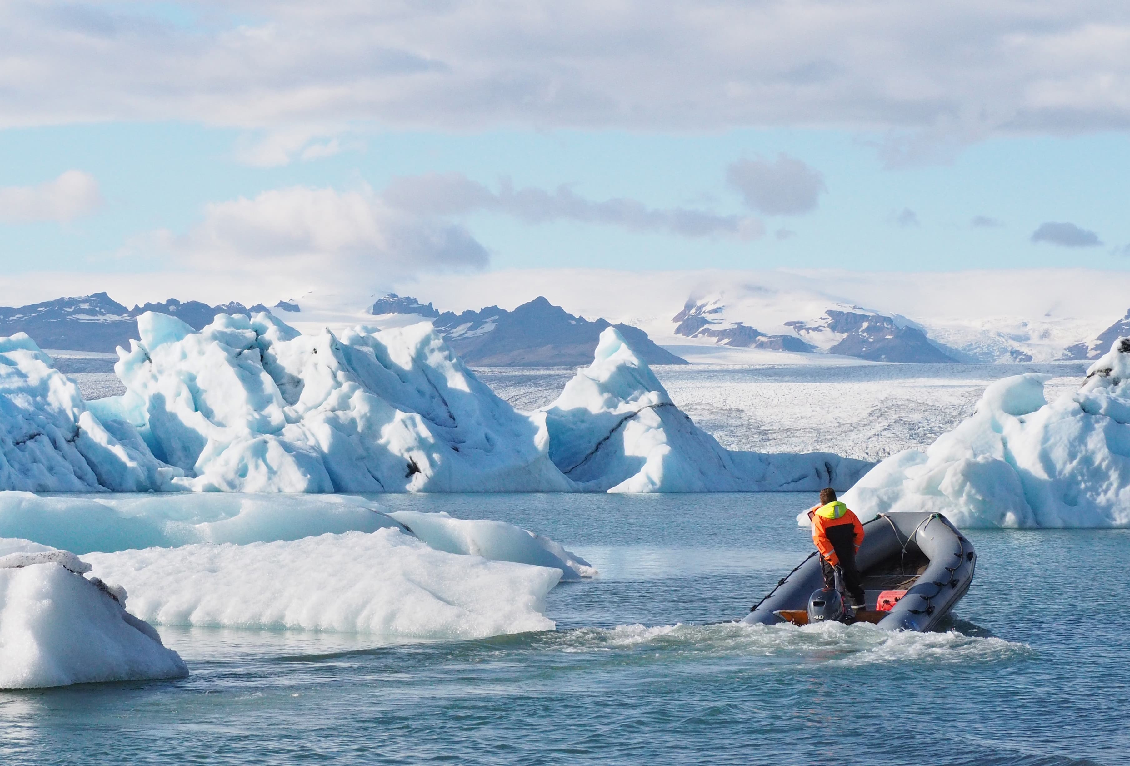 jokulsarlon-boat-tour