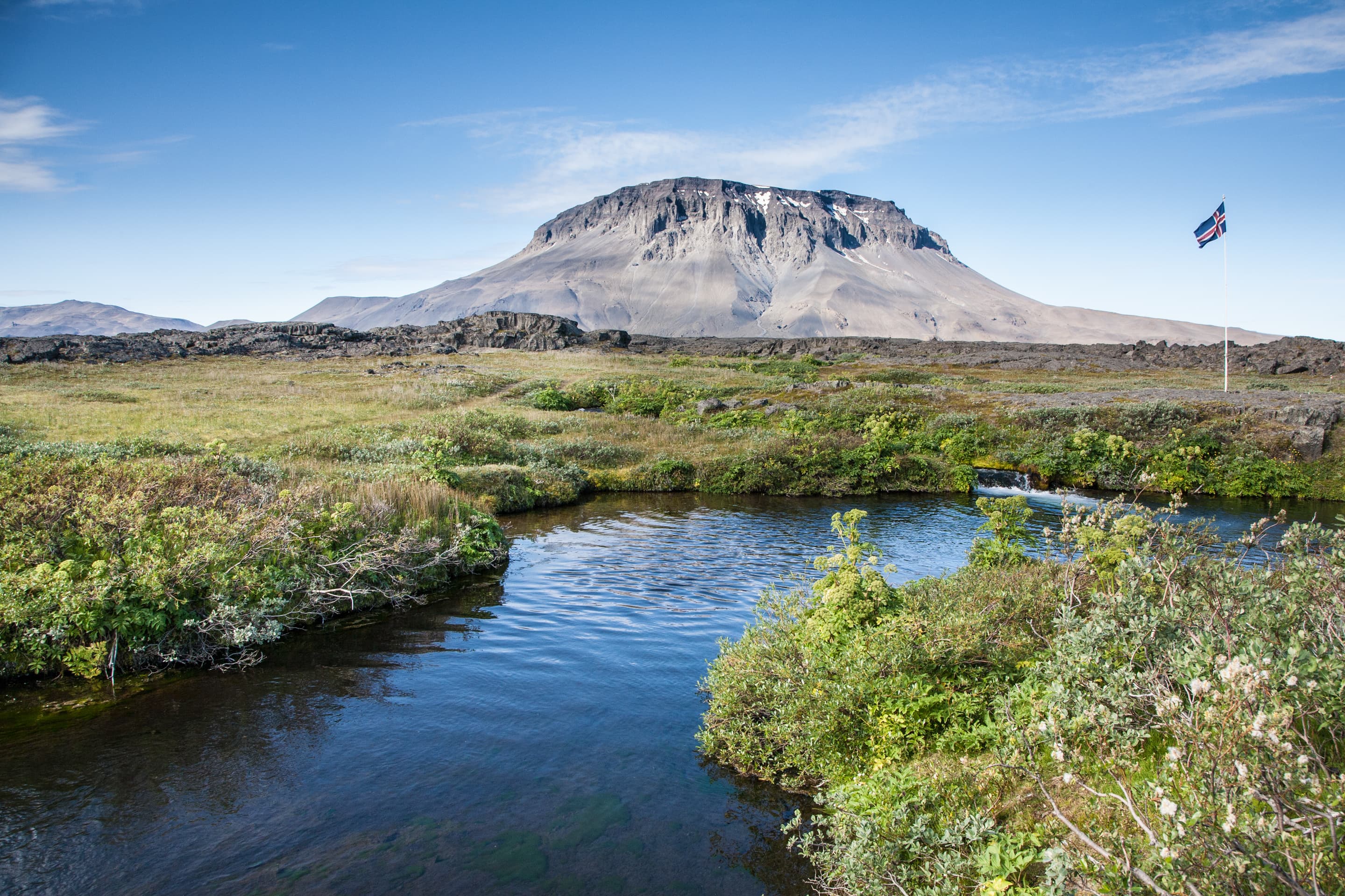 askja-volcano-in-summer-iceland