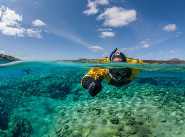A_2013_Snorkeling-EMagnussonSplit5