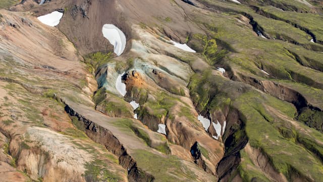 LandmannalaugarAbove15