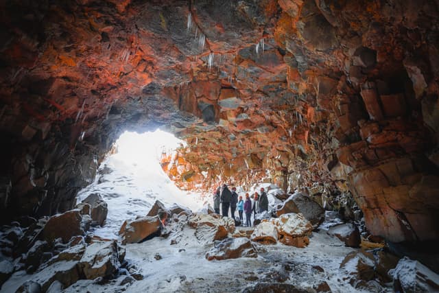 lava-tunnel