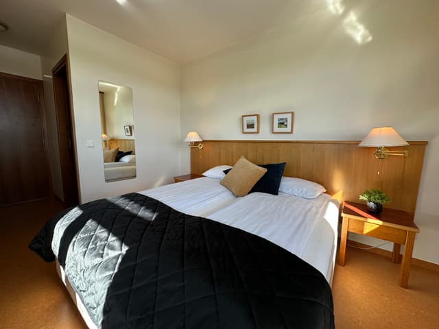 Room 201 (23)