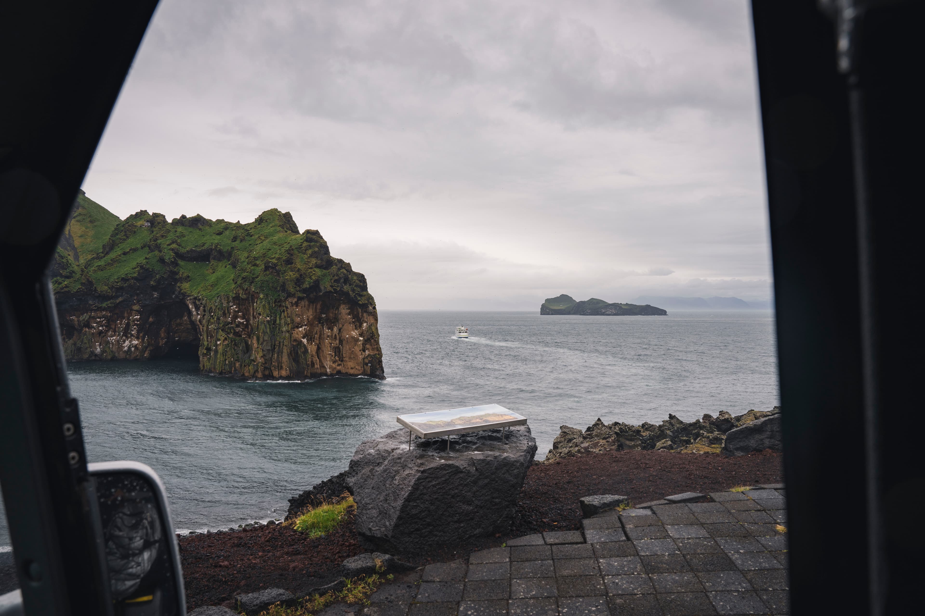 vestmannaeyjar-heimaklettur