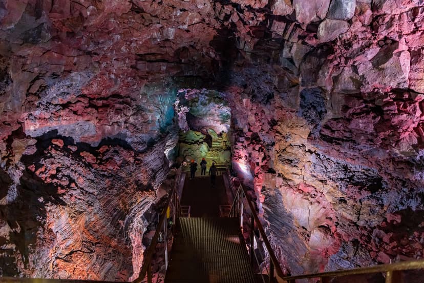 lava-tunnel-reykjanes-191-33