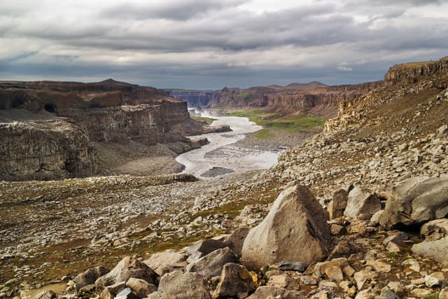 jokulsargljufur-river-canyon