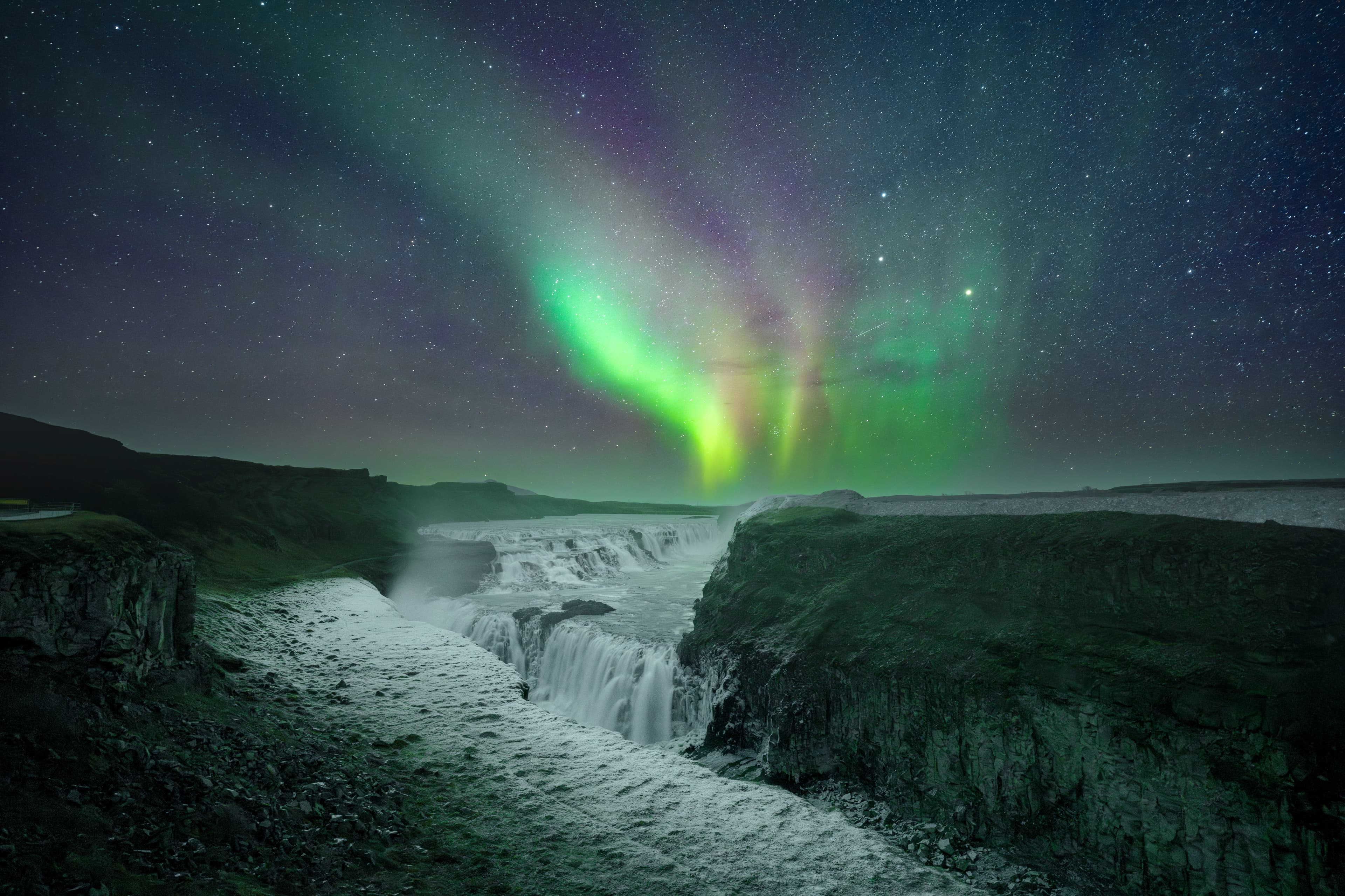 gullfoss-northern-lights