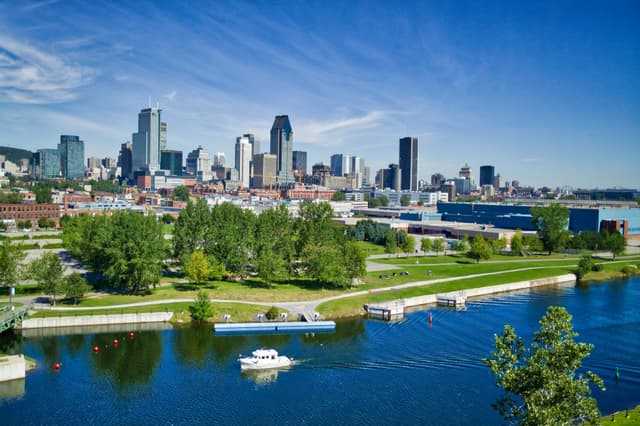Montreal City Attraction 7