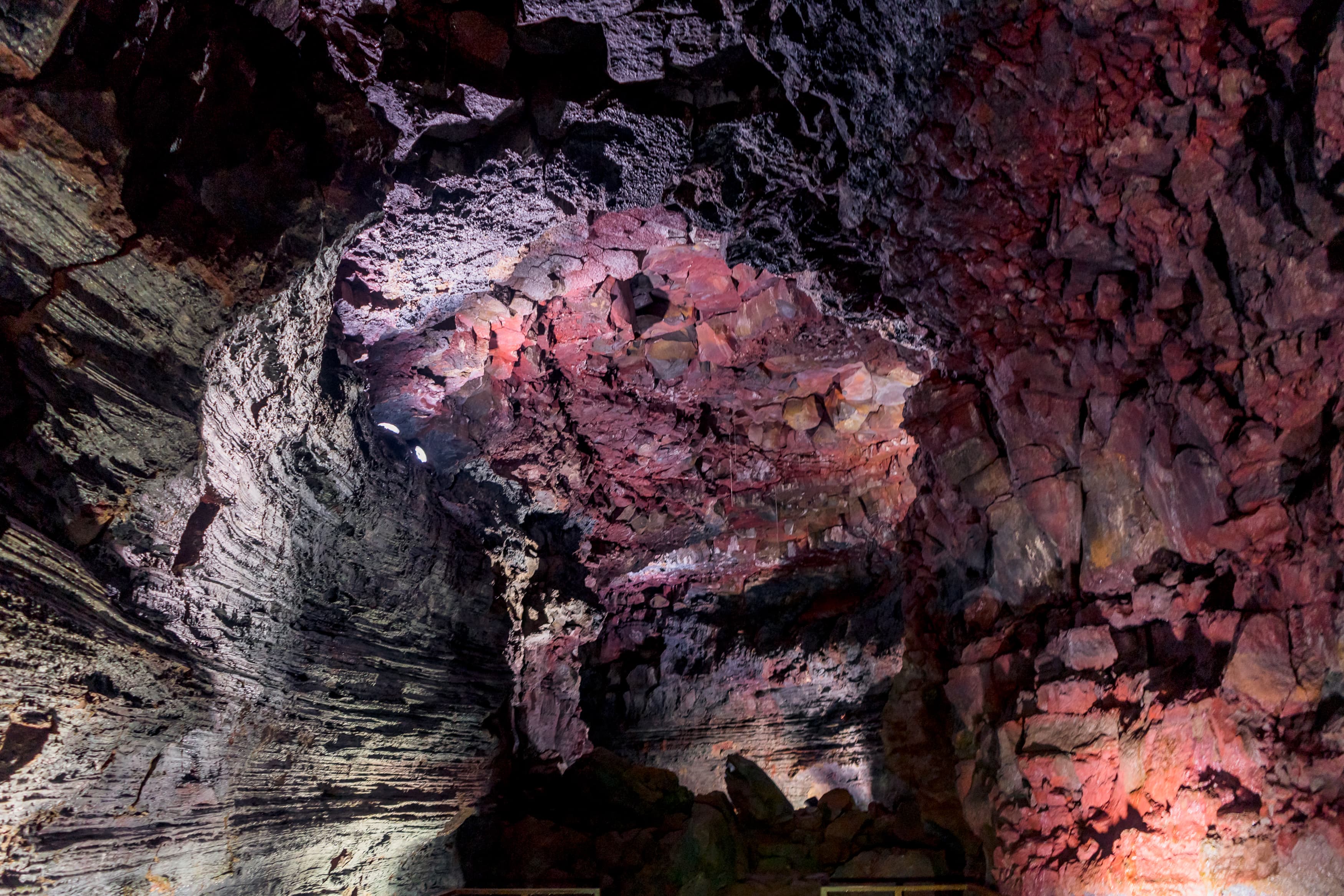 Raufarholshellir-LavaTunnel