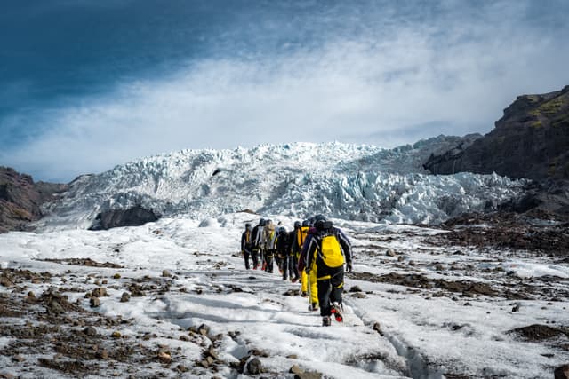 skaftafell-glacier-hike