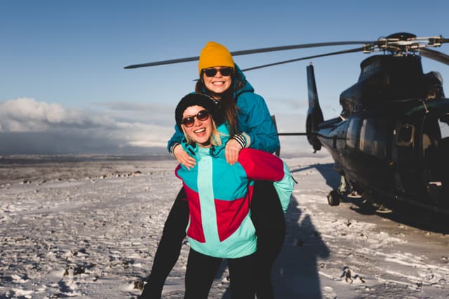 Helicopter-tours-iceland