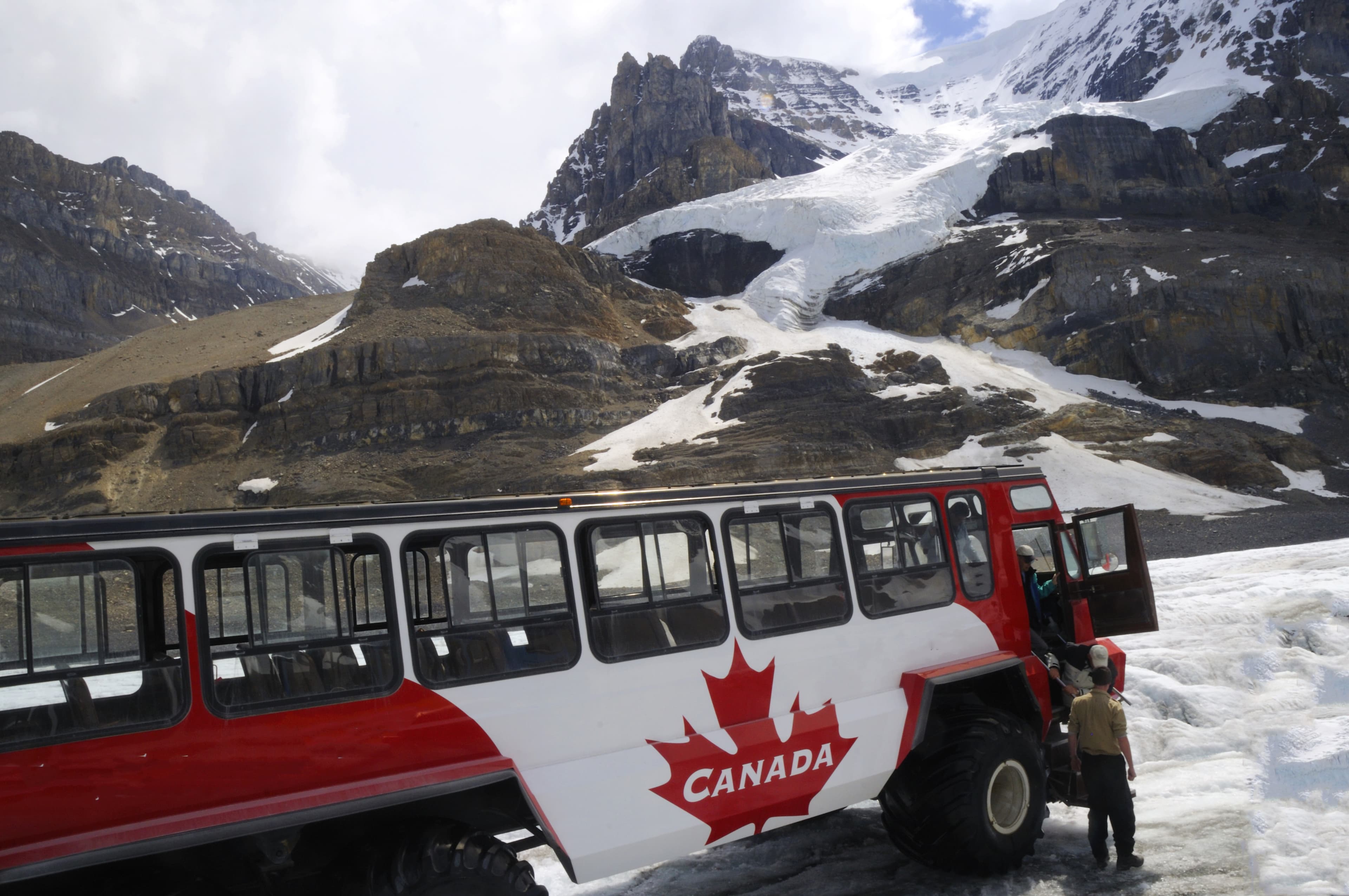 Columbia Icefields Parkway truck