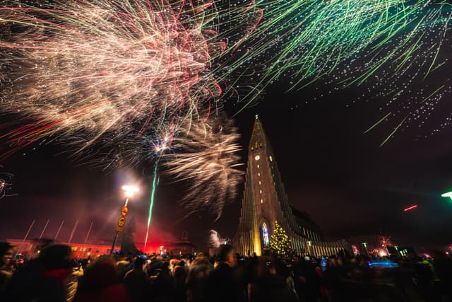 fireworks-in-reykjavik