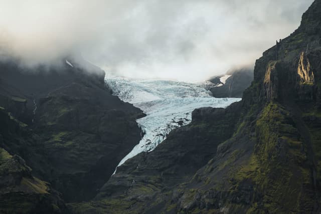 vatnajokull-glacier-lagoon