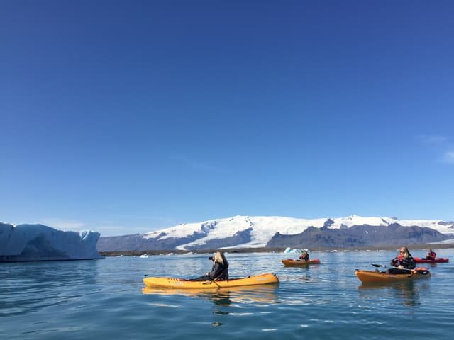 Kayaking-Jokulsarlon-Glacier