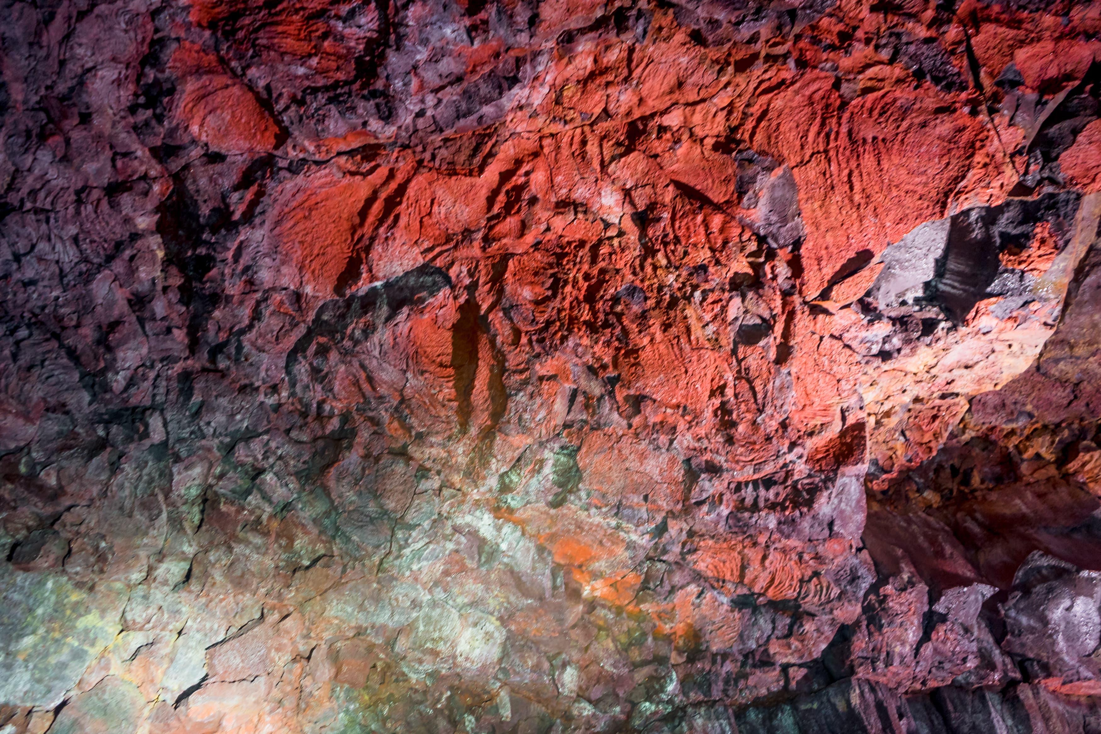 Raufarholshellir-LavaTunnel