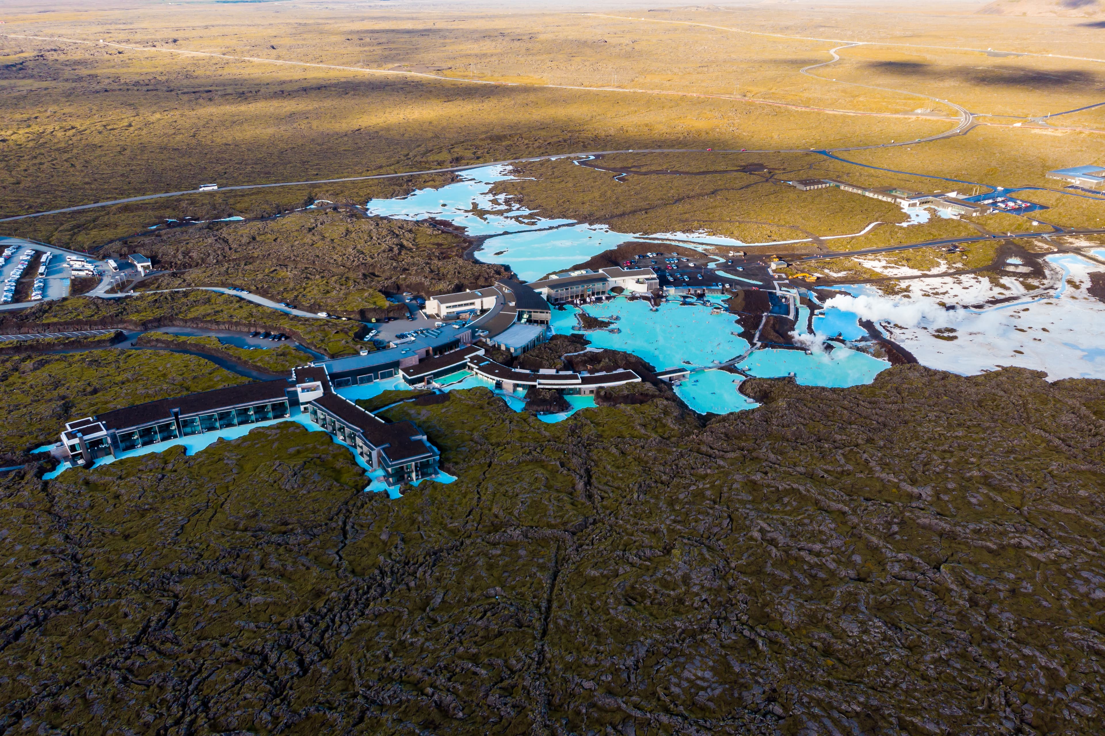 Blue-lagoon-iceland