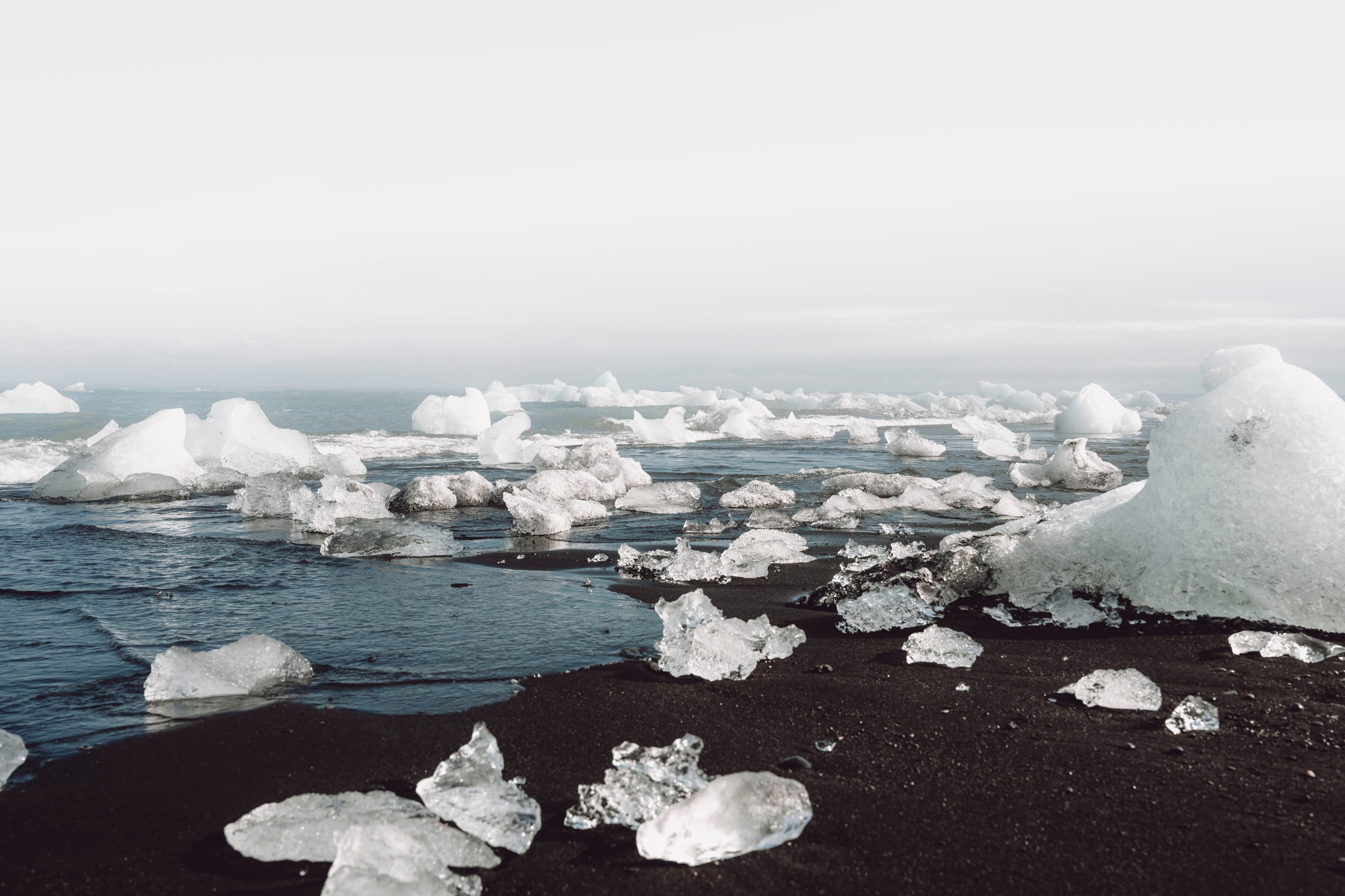 glacierlagoon-diamond-beach