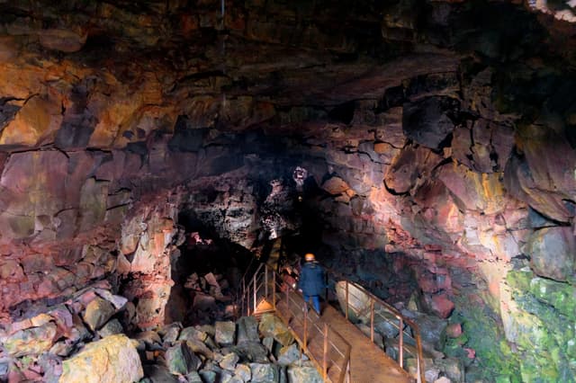 Raufarholshellir-LavaTunnel