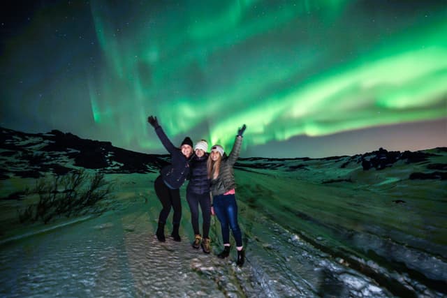 northern-lights-iceland (10)