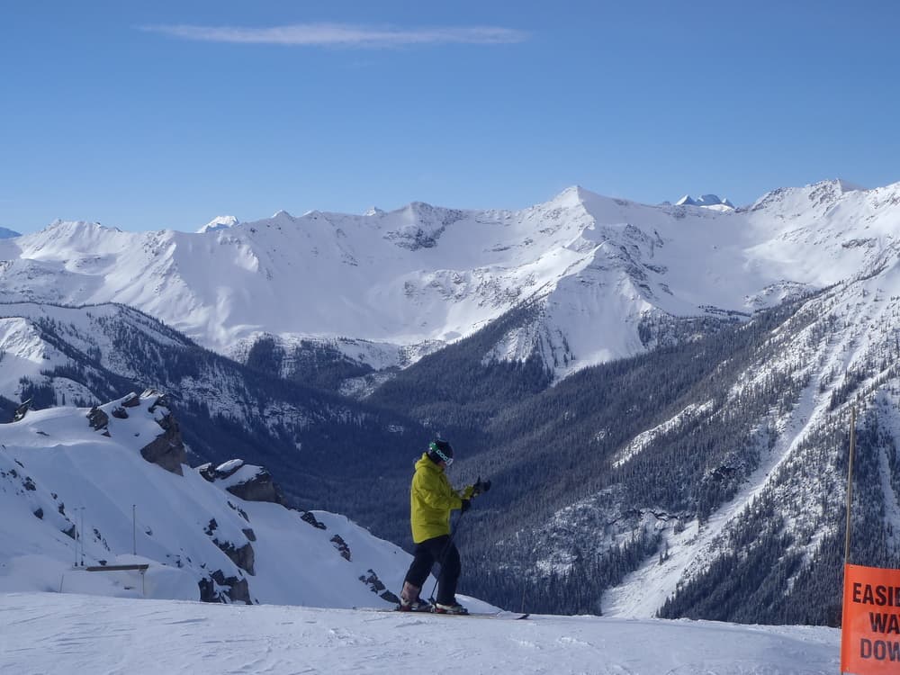 Ski Tour in British Columbia 14