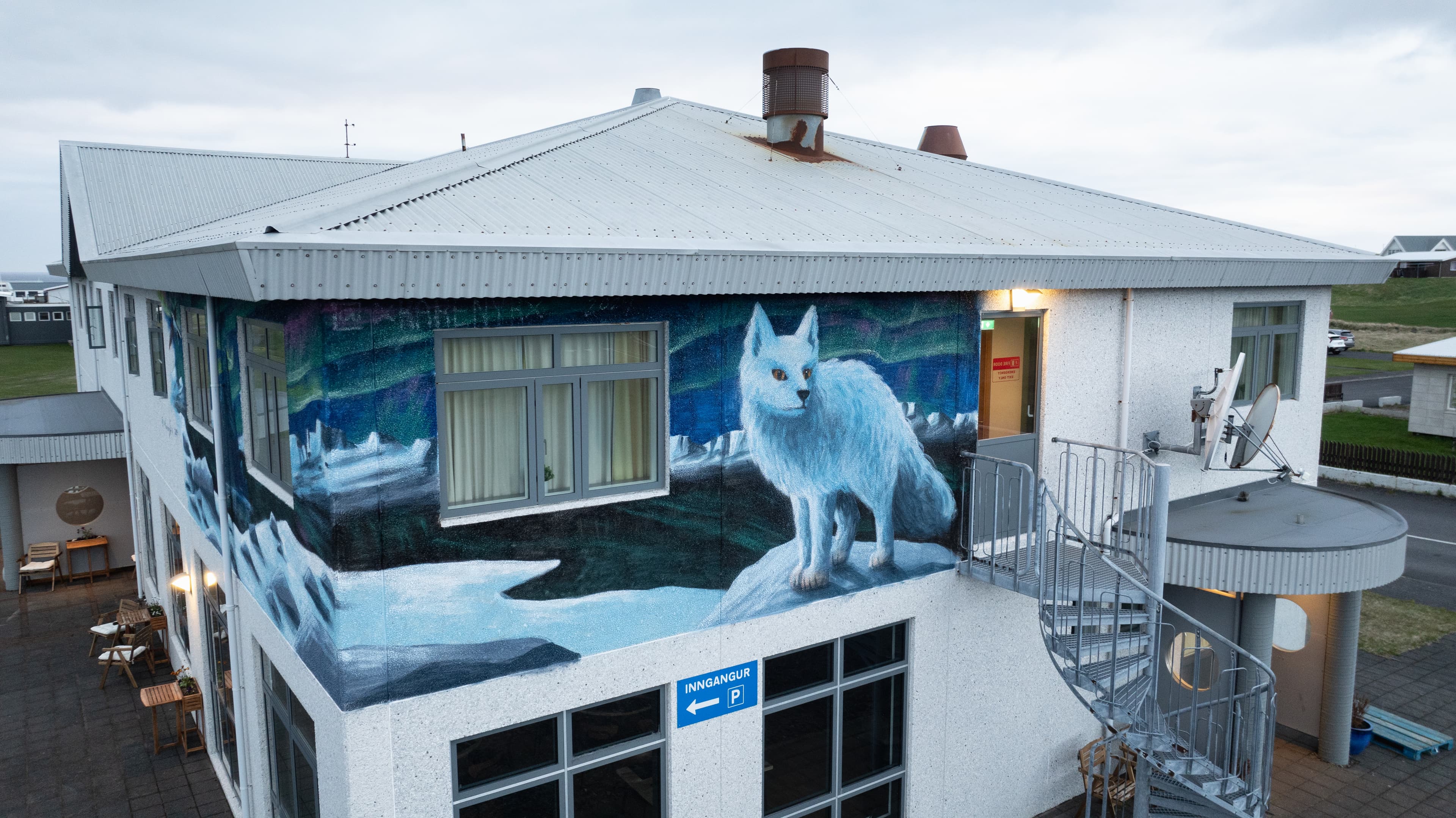 adventure-hotel-hellissandur-mural-1
