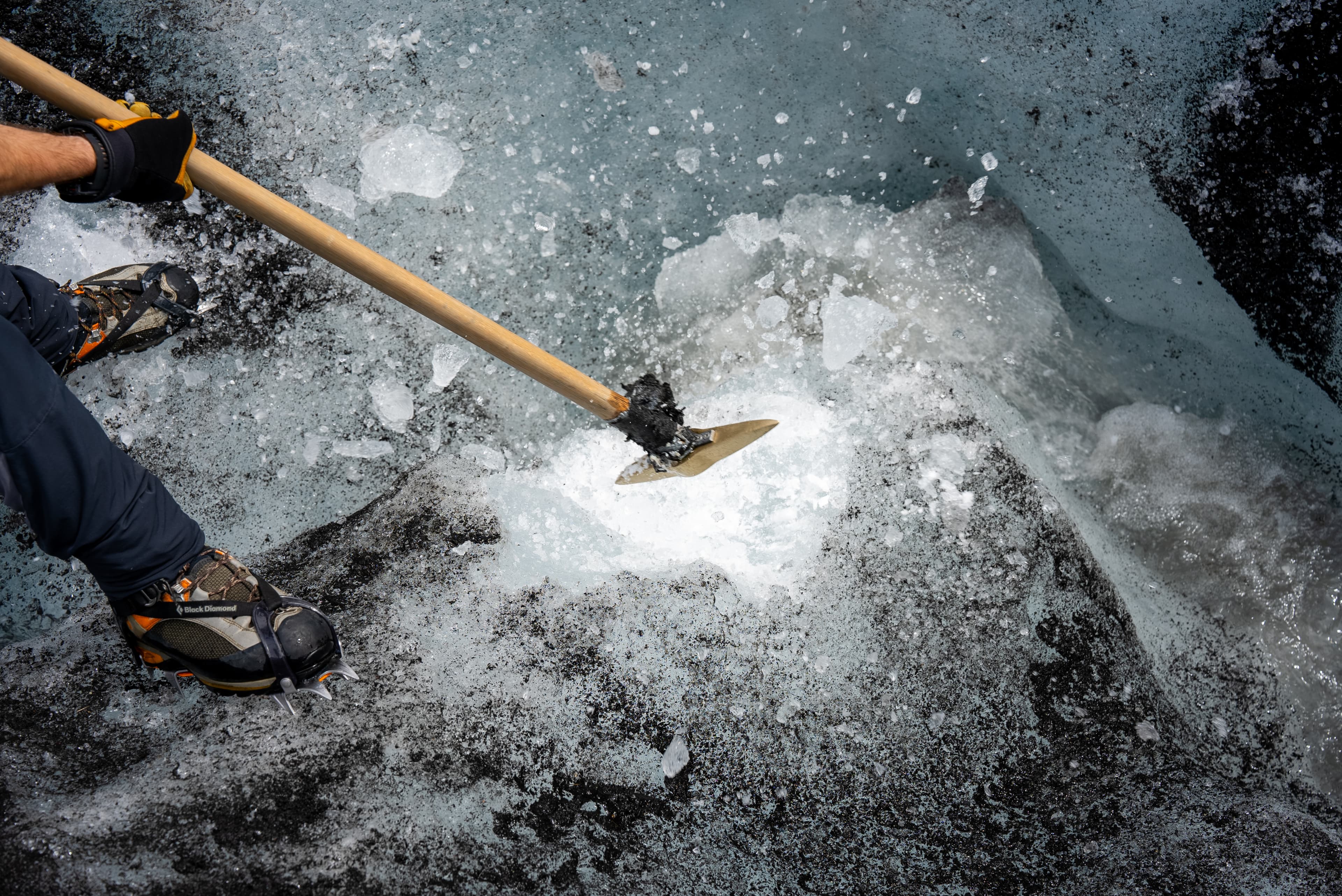 Solo-iceclimbing-04332