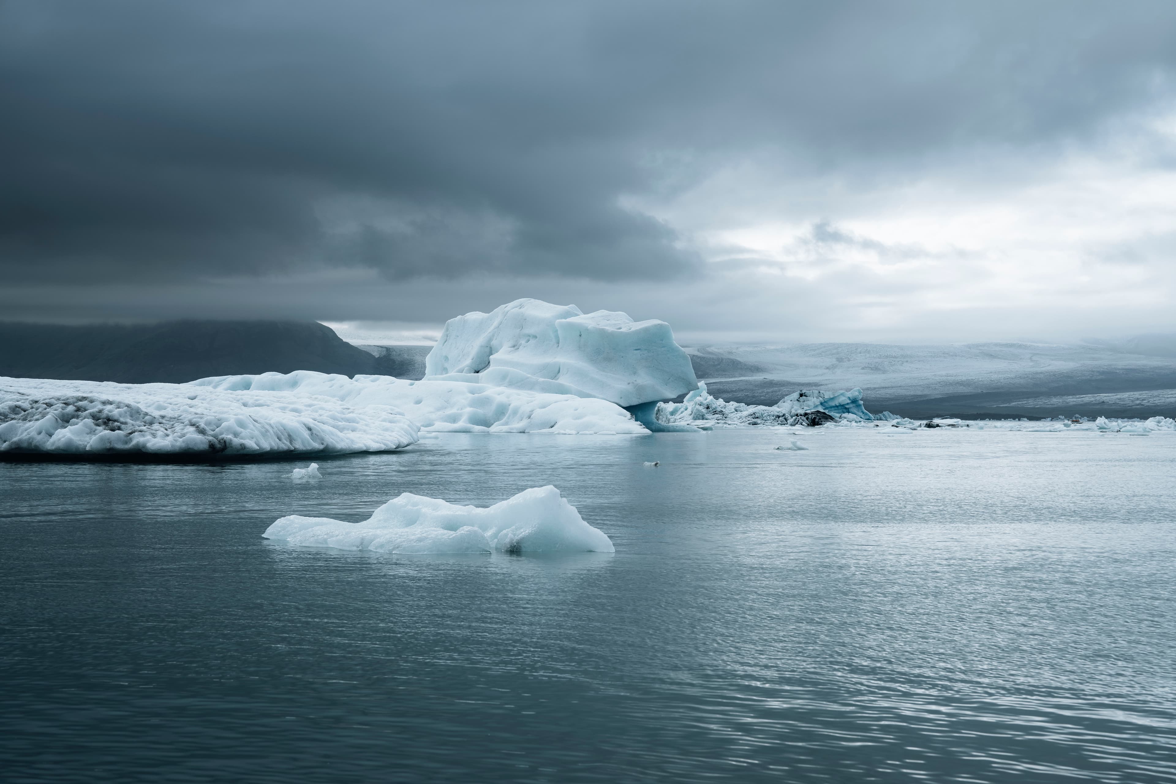 glacier-lagoon-breidamerkurjokull