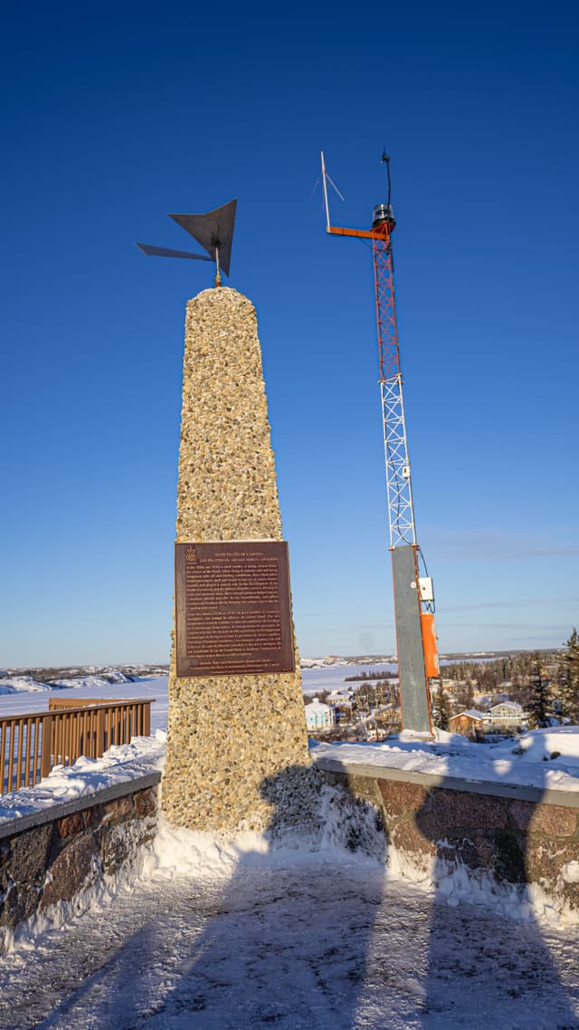 Yellowknife Sightseeing City Tour 12