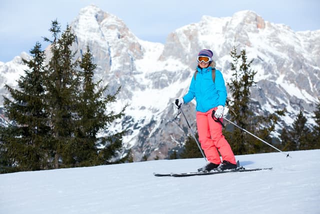 Ski Tour in British Columbia 02
