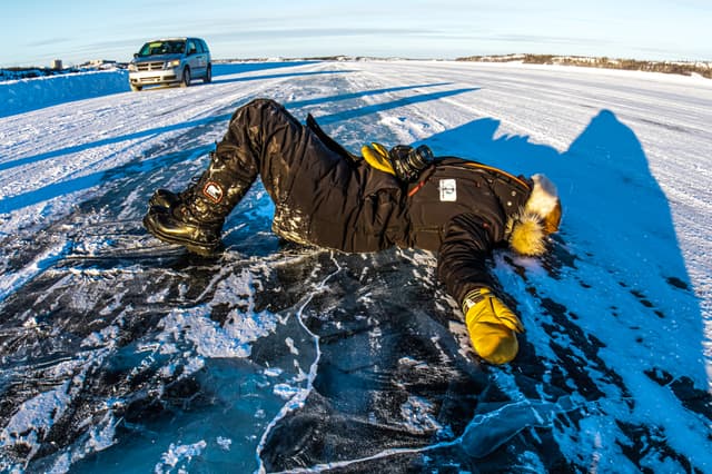 Yellowknife Ice Road Adventure 6