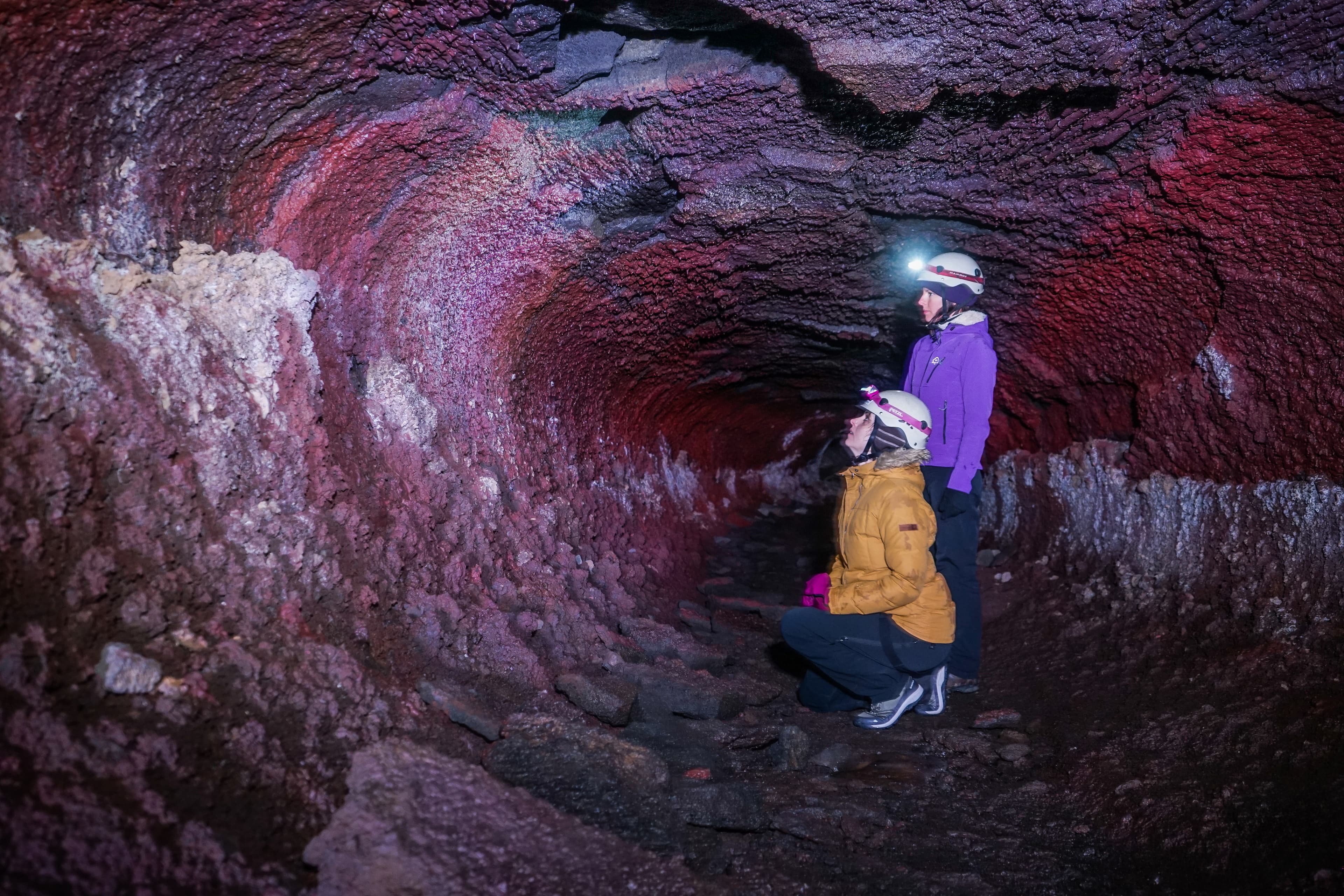 lava-cave-iceland-tourists