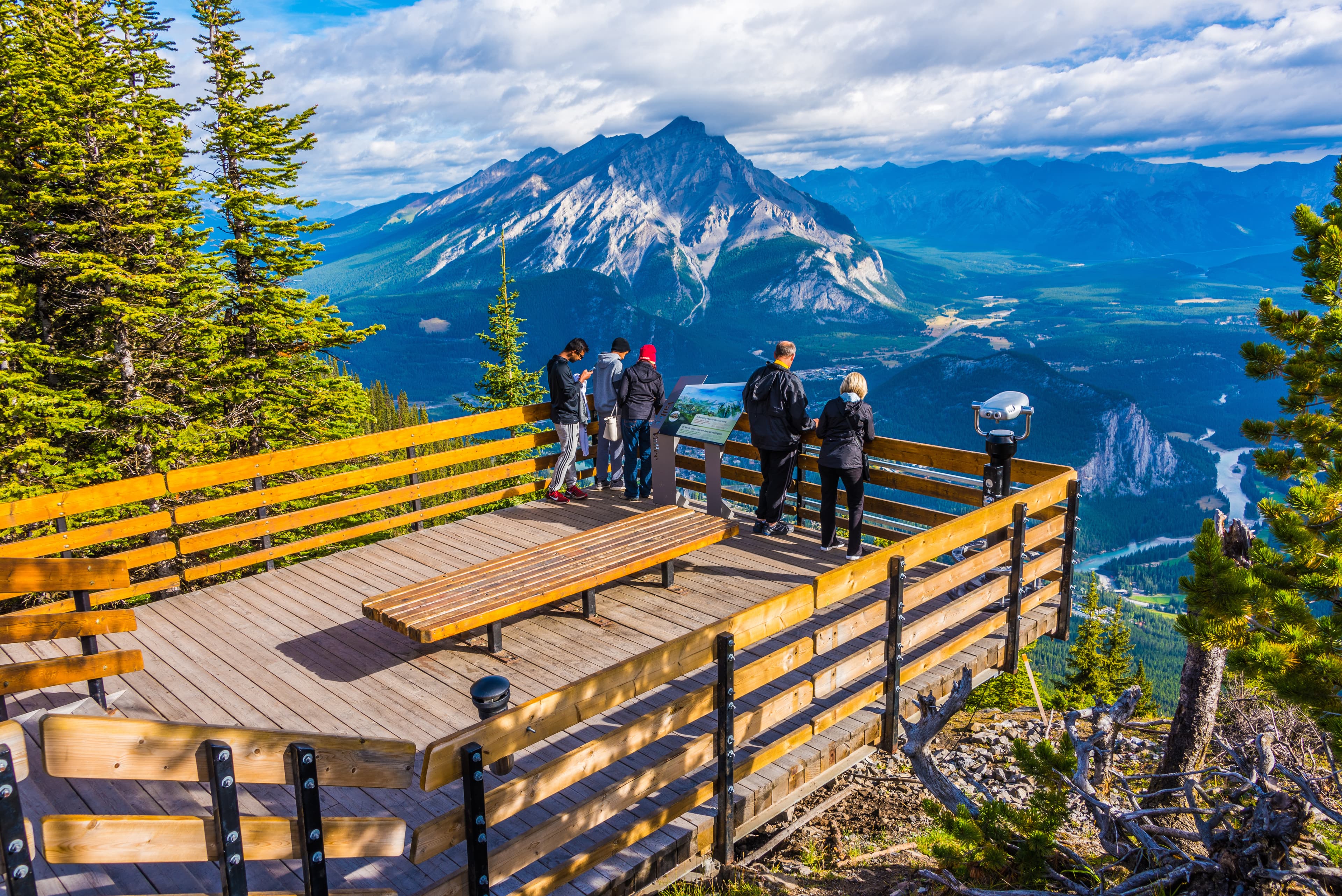 Banff City Attraction 02