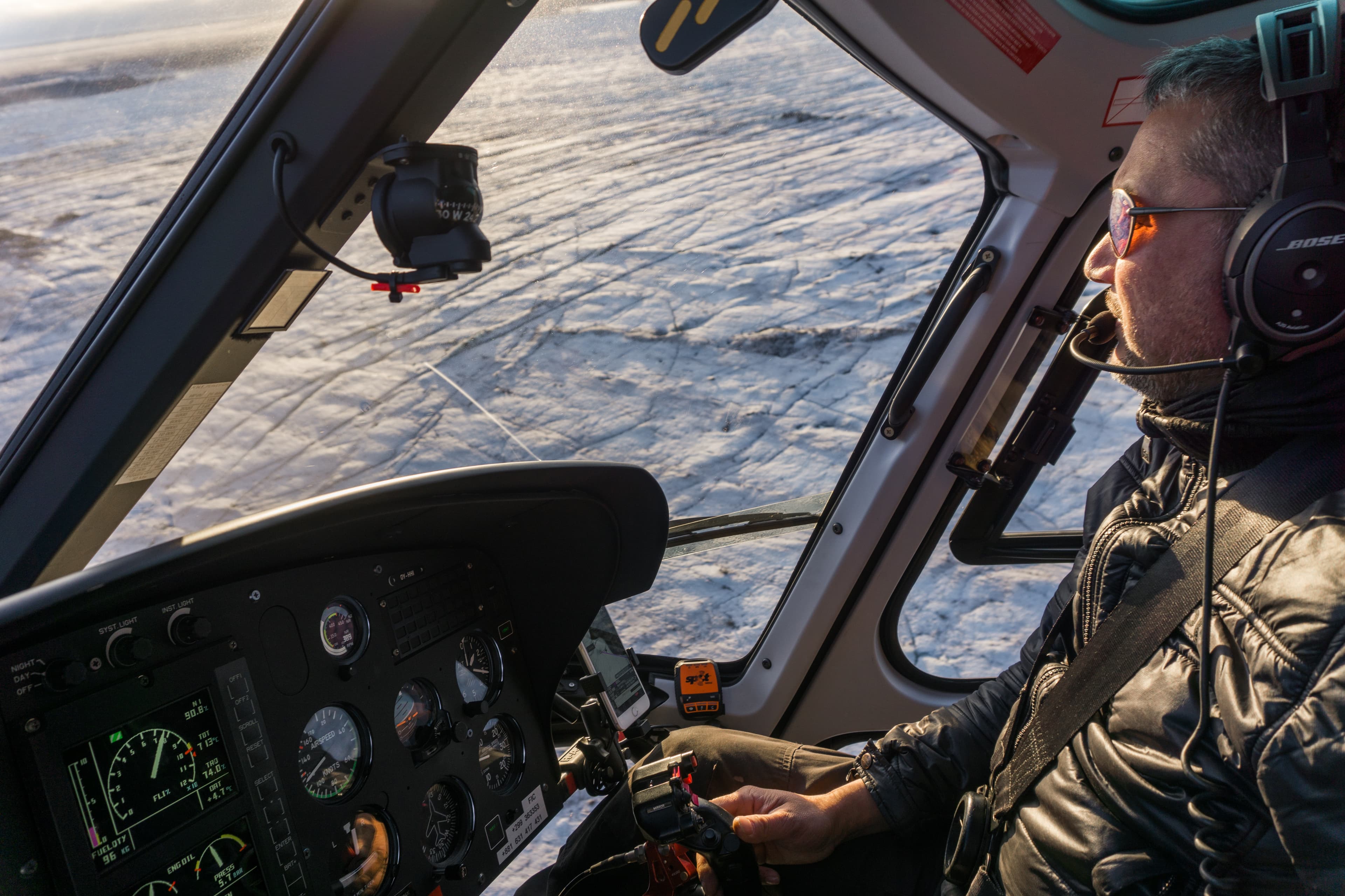 Helicopter-tours-iceland