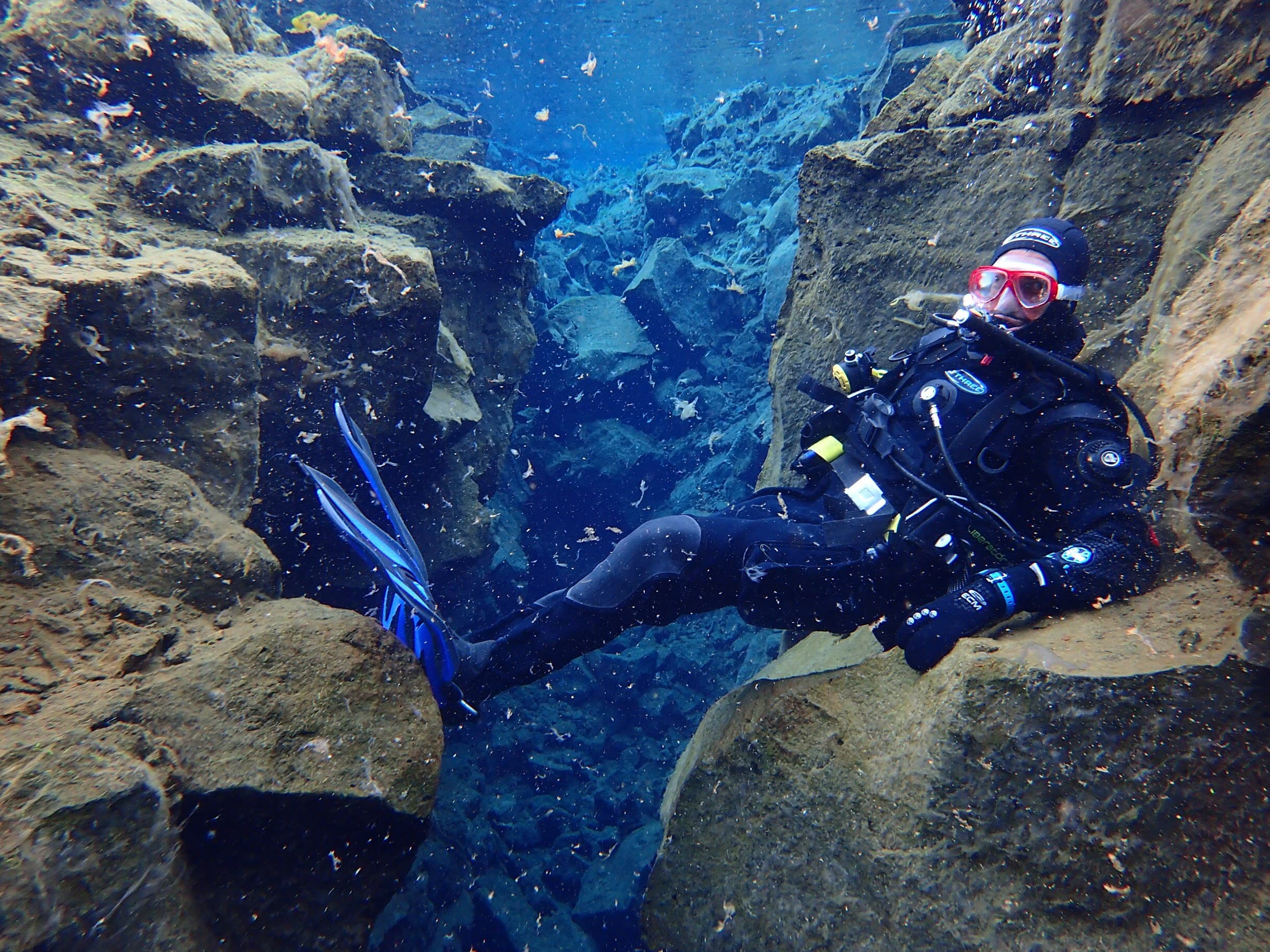 diving in Silfra2