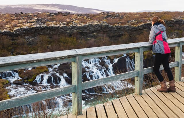 Arctic-Adventures-Hraunfossar-3